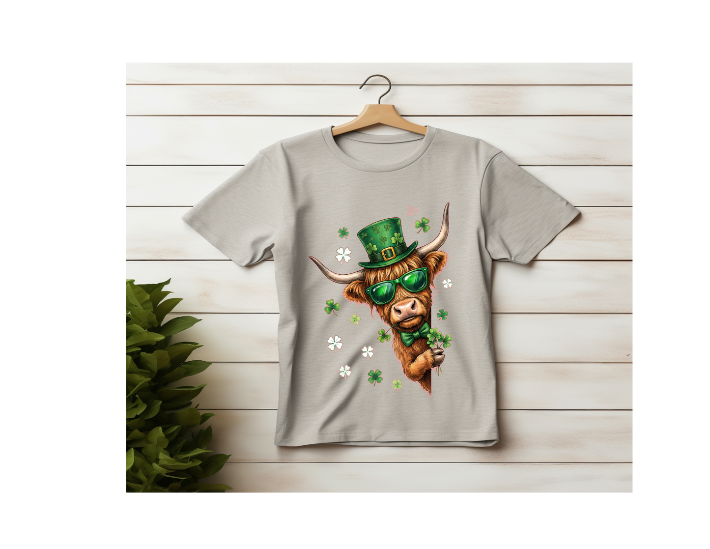 Funny St. Patrick's Day Highland Cow T-Shirt