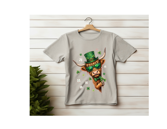 Funny St. Patrick's Day Highland Cow T-Shirt